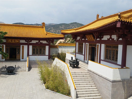 古建筑公司帶你了解鋪設(shè)青磚的方法